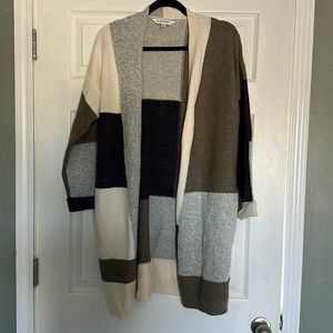 NWOT Davi and Dani cardigan